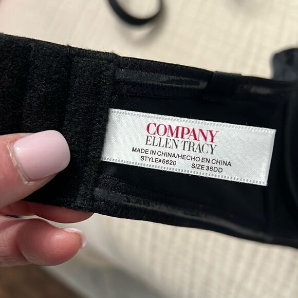 Ellen Tracy Lightly Lined Strapless Bra with underwire sz 38DD - Picture 3 of 6